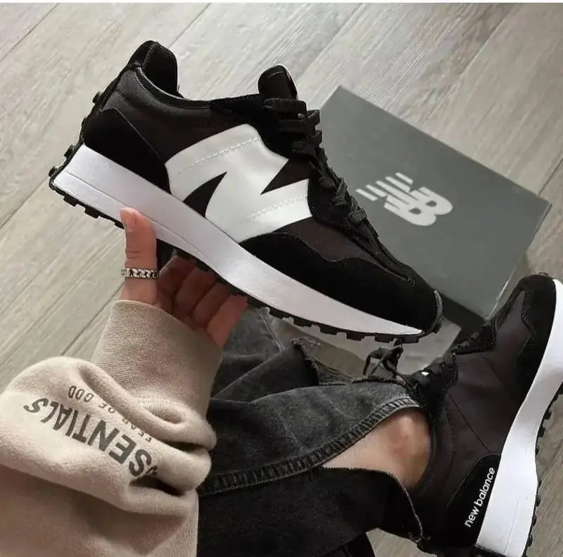 NEW BALANCE  307 BLACK WHITE(Master Quality)