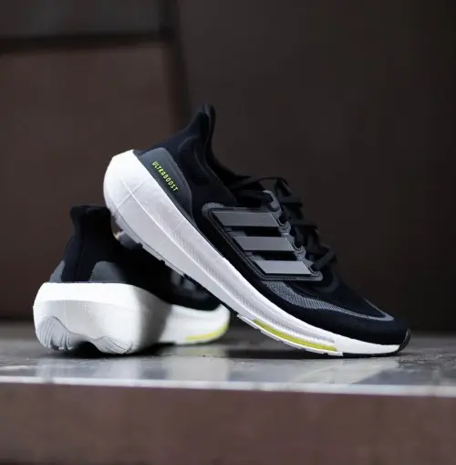 Adidas Ultra Boost 23 Light Black Neon