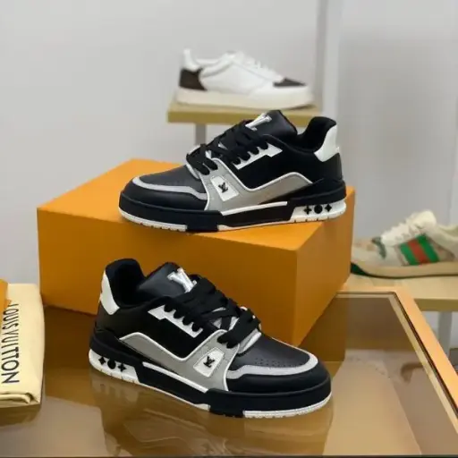 Louis Vuitton Stripe Trainer (Master Quality)